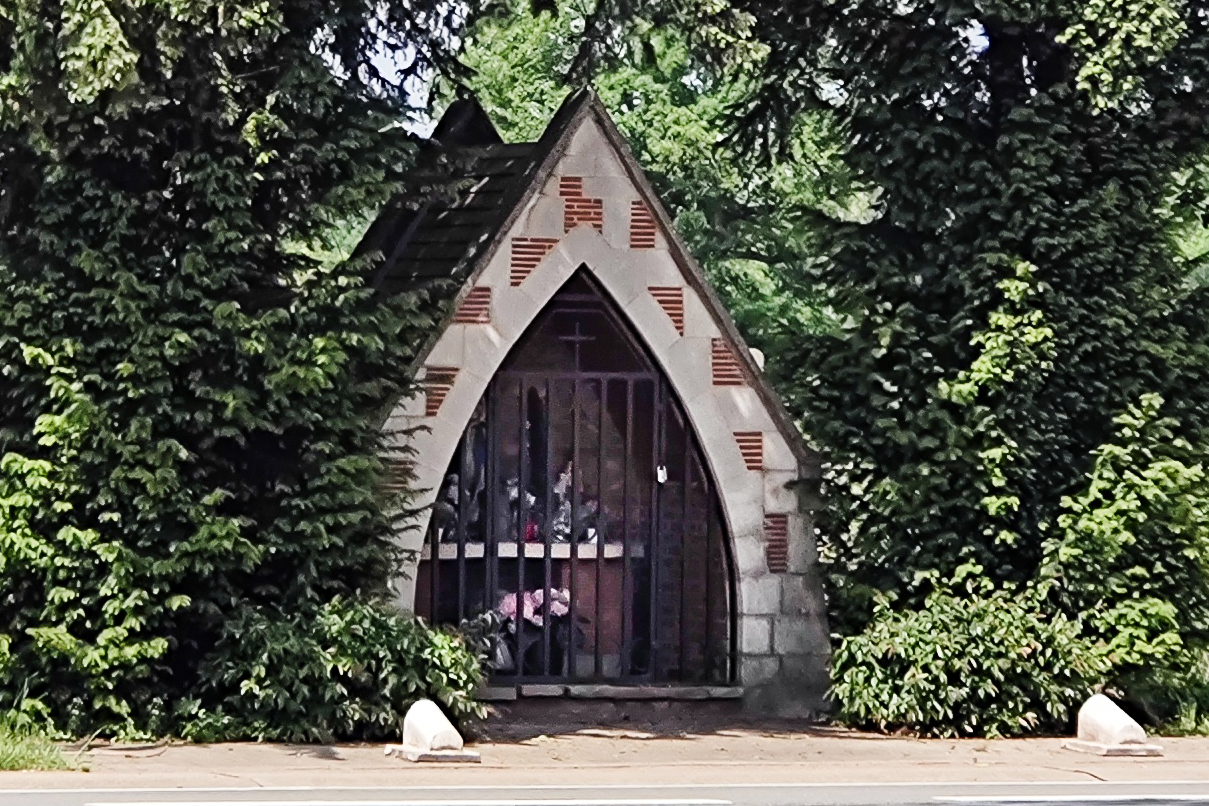 31 - Kapel O.L.Vrouw der Armen van Banneux