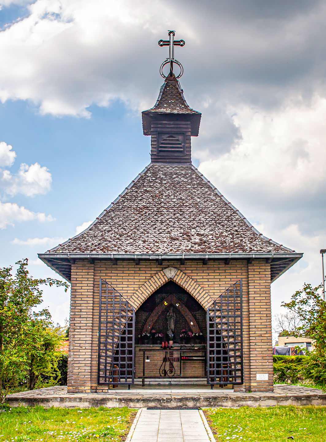 81 - Kapel van Banneux